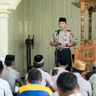 Wakapolda Sultra Gelar Jumat Keliling di Kendari, Serap Aspirasi dan Imbau Warga Jaga Kamtibmas