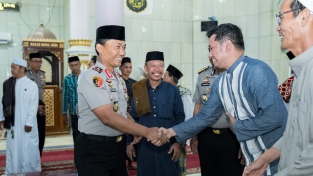 Wakapolda Sultra Tegaskan Komitmen Program Prioritas Kapolri Lewat Subuh Keliling di Kendari   