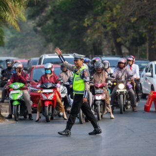 Wakapolda Sultra Turun Langsung Atur Lalu Lintas, Operasi Patuh Anoa 2026 Resmi Dimulai